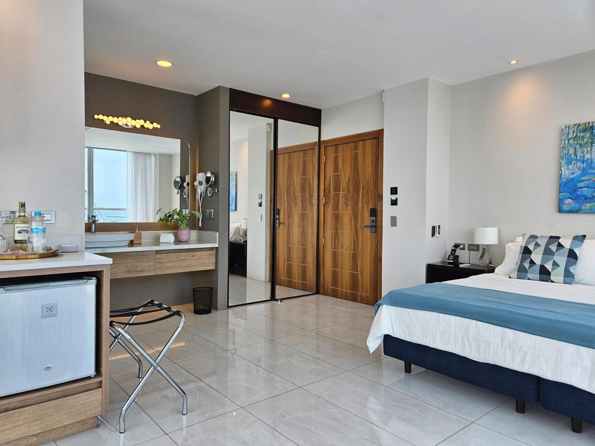 Hotel Perla Spondylus Manta Exterior photo